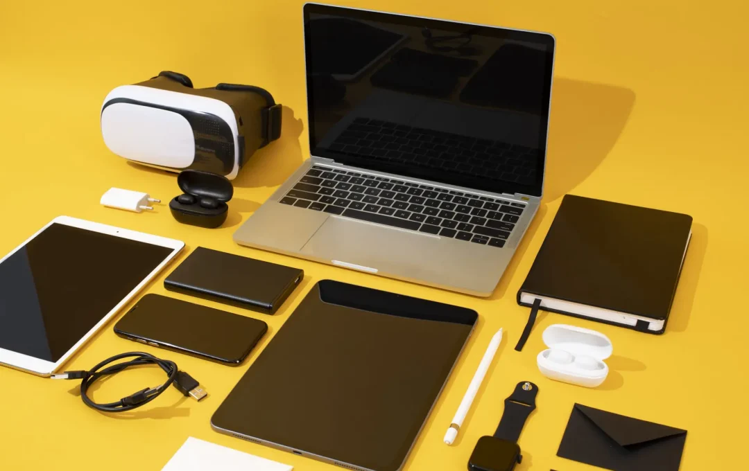 modern-stationary-collection-arrangement
